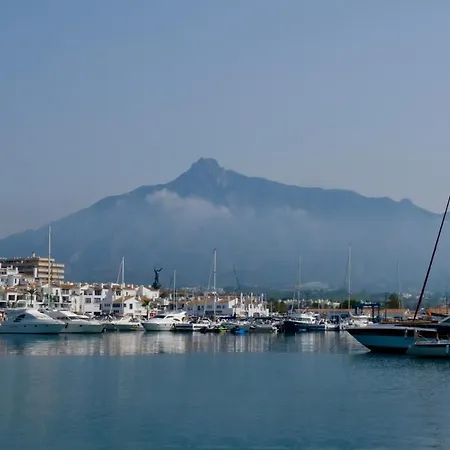 Standing Puerto Banus Apartment Marbella